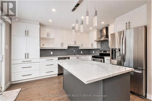 57 Collington Street, Ottawa, ON - Indoor Photo Showing Kitchen With Upgraded Kitchen