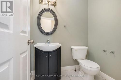 57 Collington Street, Ottawa, ON - Indoor Photo Showing Bathroom