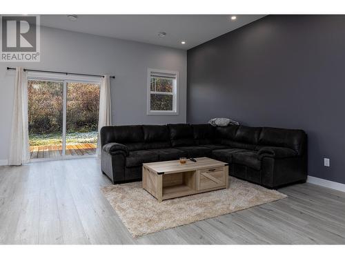 2012 Pierson Street, Terrace, BC - Indoor Photo Showing Living Room