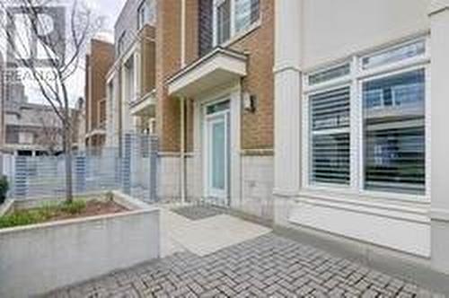 370 Square One Drive, Mississauga, ON - Outdoor