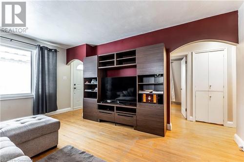 Living Room Featuring Hardwood Floors - 111 Spruce Street, Cambridge, ON - Indoor