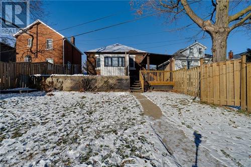 View of yard covered in snow - 245 St Andrews Street, Cambridge, ON - Outdoor