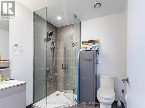 5910 - 5 Buttermill Avenue, Vaughan, ON - Indoor Photo Showing Bathroom