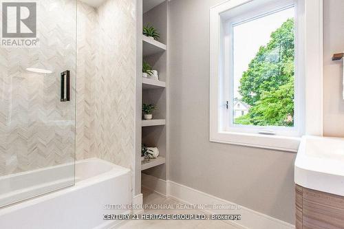 150 St Johns Road, Toronto, ON - Indoor Photo Showing Bathroom