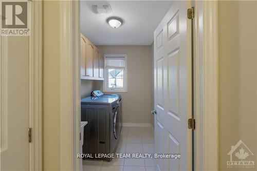 405 Brigatine Avenue, Ottawa, ON - Indoor Photo Showing Laundry Room