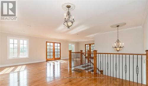 16 Gray Lane, Barrie, ON - Indoor Photo Showing Other Room