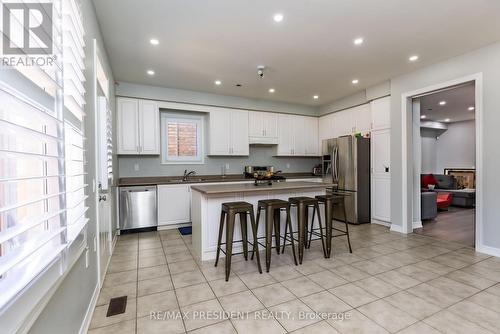 14 Deer Ridge Trail, Caledon, ON - Indoor Photo Showing Kitchen With Stainless Steel Kitchen With Upgraded Kitchen