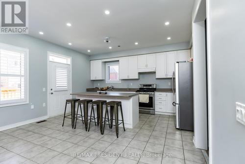 14 Deer Ridge Trail, Caledon, ON - Indoor Photo Showing Kitchen With Stainless Steel Kitchen