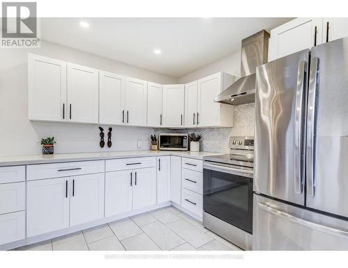 374 Niagara Street, St. Catharines, ON - Indoor Photo Showing Kitchen