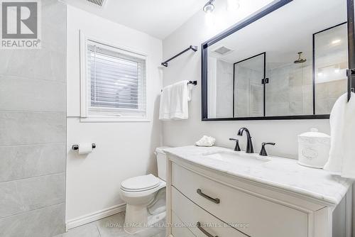 374 Niagara Street, St. Catharines, ON - Indoor Photo Showing Bathroom