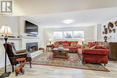 374 Niagara Street, St. Catharines, ON - Indoor Photo Showing Living Room With Fireplace