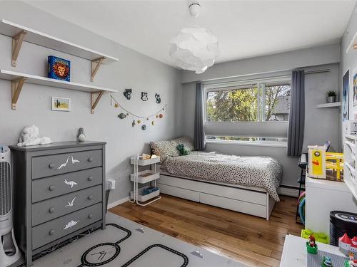 3538 Tillicum Rd, Saanich, BC - Indoor Photo Showing Bedroom