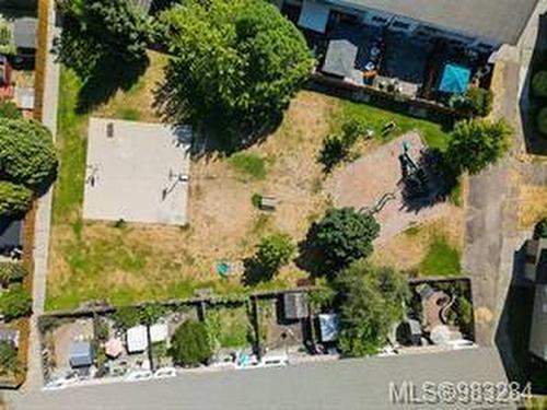 3538 Tillicum Rd, Saanich, BC - Outdoor With View