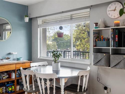 3538 Tillicum Rd, Saanich, BC - Indoor Photo Showing Dining Room