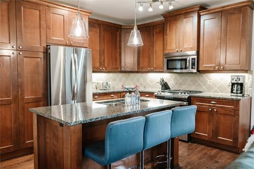 5403-4034 Pritchard Drive, West Kelowna, BC - Indoor Photo Showing Kitchen With Double Sink