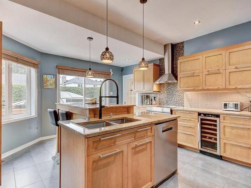 Cuisine - 4 Rue Jean-François-Chabot, Saint-Jean-Sur-Richelieu, QC - Indoor Photo Showing Kitchen With Double Sink