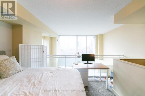 710 - 77 Lombard Street, Toronto, ON - Indoor Photo Showing Bedroom