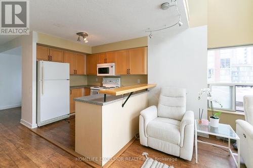 710 - 77 Lombard Street, Toronto, ON - Indoor Photo Showing Kitchen