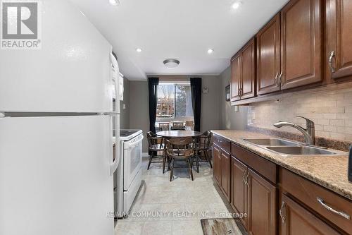 17 - 43 Taunton Road E, Oshawa, ON - Indoor Photo Showing Kitchen With Double Sink