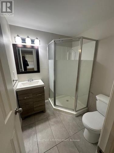 5 Oxfordshire Lane, Kitchener, ON - Indoor Photo Showing Bathroom