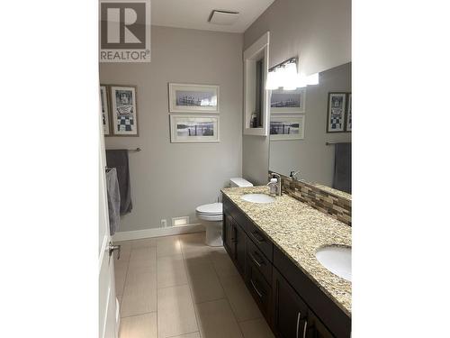 Ensuite - 12686 Cliffshore Drive, Lake Country, BC - Indoor Photo Showing Bathroom