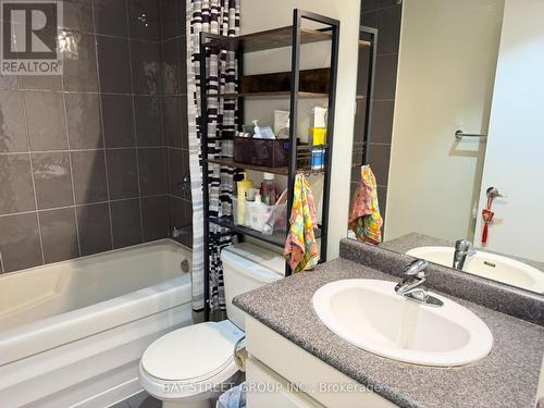 709 - 30 Canterbury Place, Toronto, ON - Indoor Photo Showing Bathroom