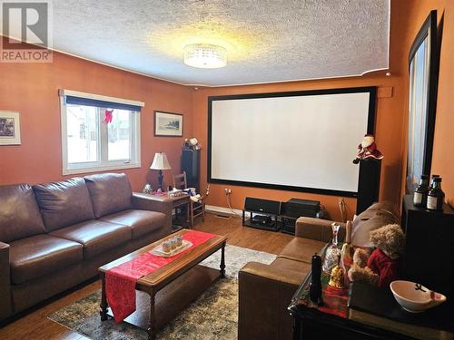 45 Glenwood Ave, Sault Ste. Marie, ON - Indoor Photo Showing Living Room