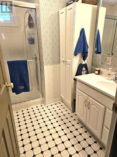 45 Glenwood Ave, Sault Ste. Marie, ON - Indoor Photo Showing Bathroom