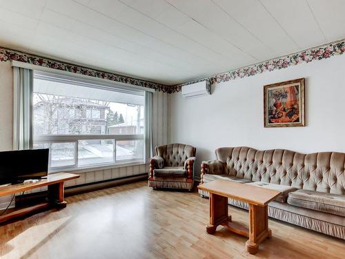 Living room - 3120 Rue De Mayfair, Longueuil (Saint-Hubert), QC - Indoor Photo Showing Living Room