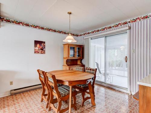 Dining room - 3120 Rue De Mayfair, Longueuil (Saint-Hubert), QC - Indoor Photo Showing Dining Room