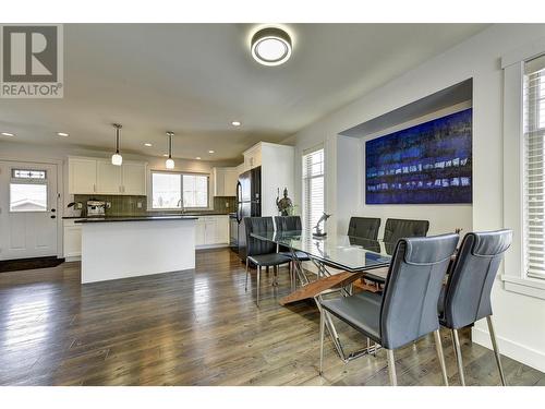 560 Christleton Avenue, Kelowna, BC - Indoor Photo Showing Dining Room