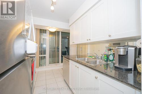 908 - 1 Elm Drive, Mississauga, ON - Indoor Photo Showing Kitchen With Double Sink