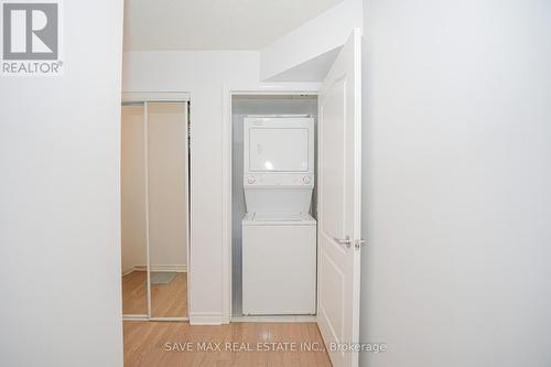 908 - 1 Elm Drive, Mississauga, ON - Indoor Photo Showing Laundry Room