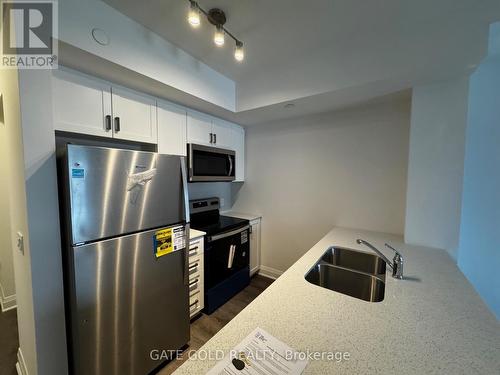 209 - 1936 Rymal Road E, Hamilton, ON - Indoor Photo Showing Kitchen With Double Sink