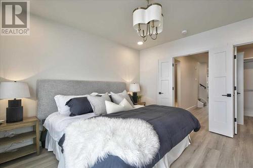 2222 5 Street Sw, Calgary, AB - Indoor Photo Showing Bedroom