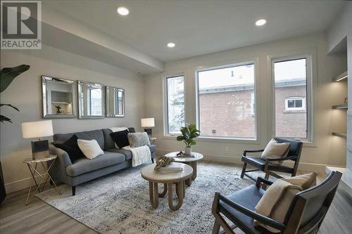 2222 5 Street Sw, Calgary, AB - Indoor Photo Showing Living Room