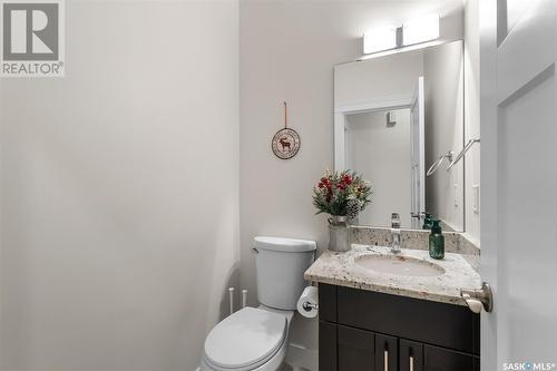 526 Baltzan Bay, Saskatoon, SK - Indoor Photo Showing Bathroom