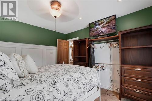 296 Julian Avenue, Hamilton, ON - Indoor Photo Showing Bedroom