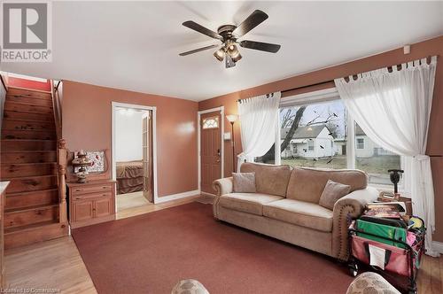 296 Julian Avenue, Hamilton, ON - Indoor Photo Showing Living Room