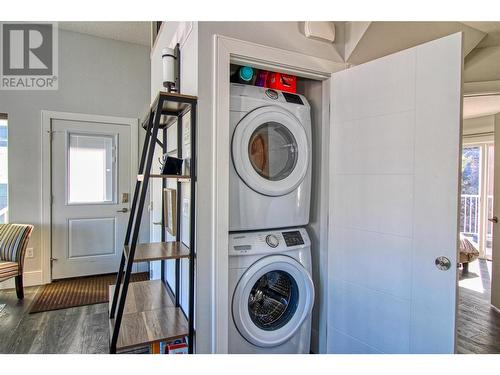 6742 Marbella Loop Unit# 302, Kelowna, BC - Indoor Photo Showing Laundry Room