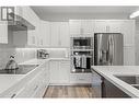 1064 Lawson Avenue, Kelowna, BC  - Indoor Photo Showing Kitchen With Upgraded Kitchen 