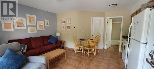 7310 Main Street Unit# 206, Osoyoos, BC - Indoor Photo Showing Living Room