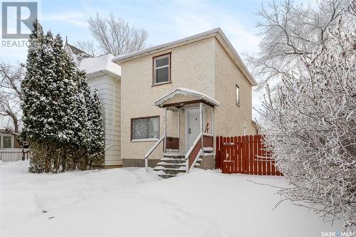 447 Ominica Street W, Moose Jaw, SK - Outdoor