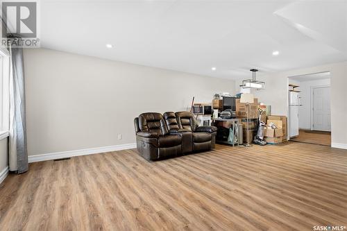 447 Ominica Street W, Moose Jaw, SK - Indoor