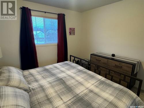 13 1327 Studer Street, La Ronge, SK - Indoor Photo Showing Bedroom