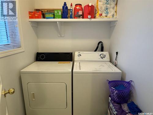 13 1327 Studer Street, La Ronge, SK - Indoor Photo Showing Laundry Room