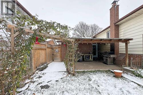 11 Flemington Court, Whitby (Lynde Creek), ON - Outdoor With Exterior