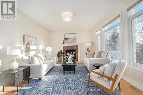 120 Rossland Avenue, Ottawa, ON - Indoor Photo Showing Living Room With Fireplace