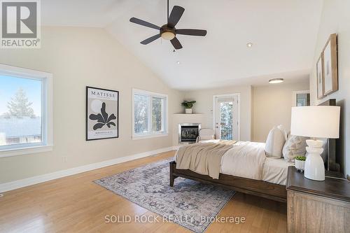 120 Rossland Avenue, Ottawa, ON - Indoor Photo Showing Bedroom