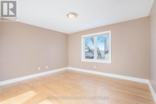 120 Rossland Avenue, Ottawa, ON - Indoor Photo Showing Other Room